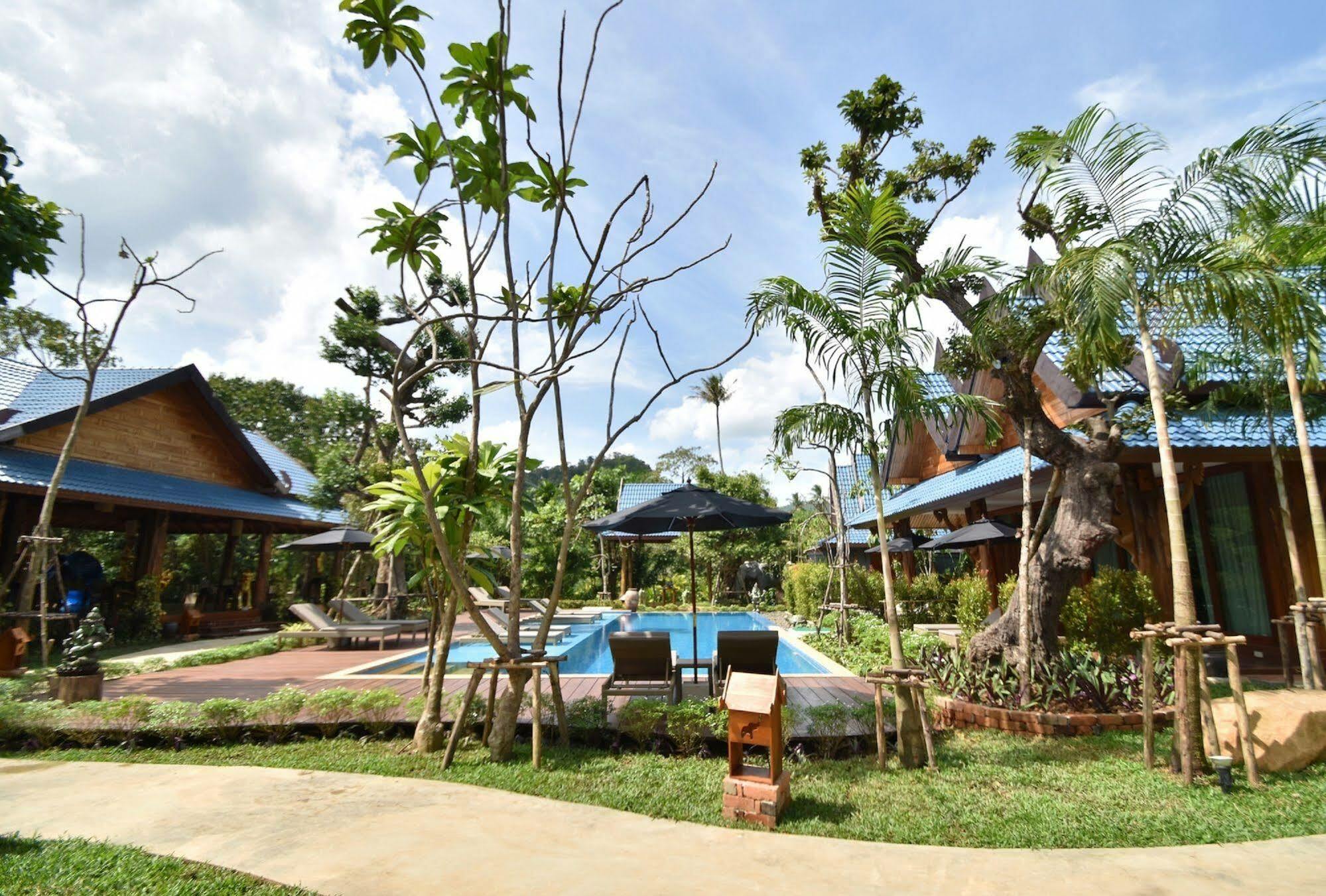The Nine Thipthara Klongson Resort Ban Nong Thale Dış mekan fotoğraf