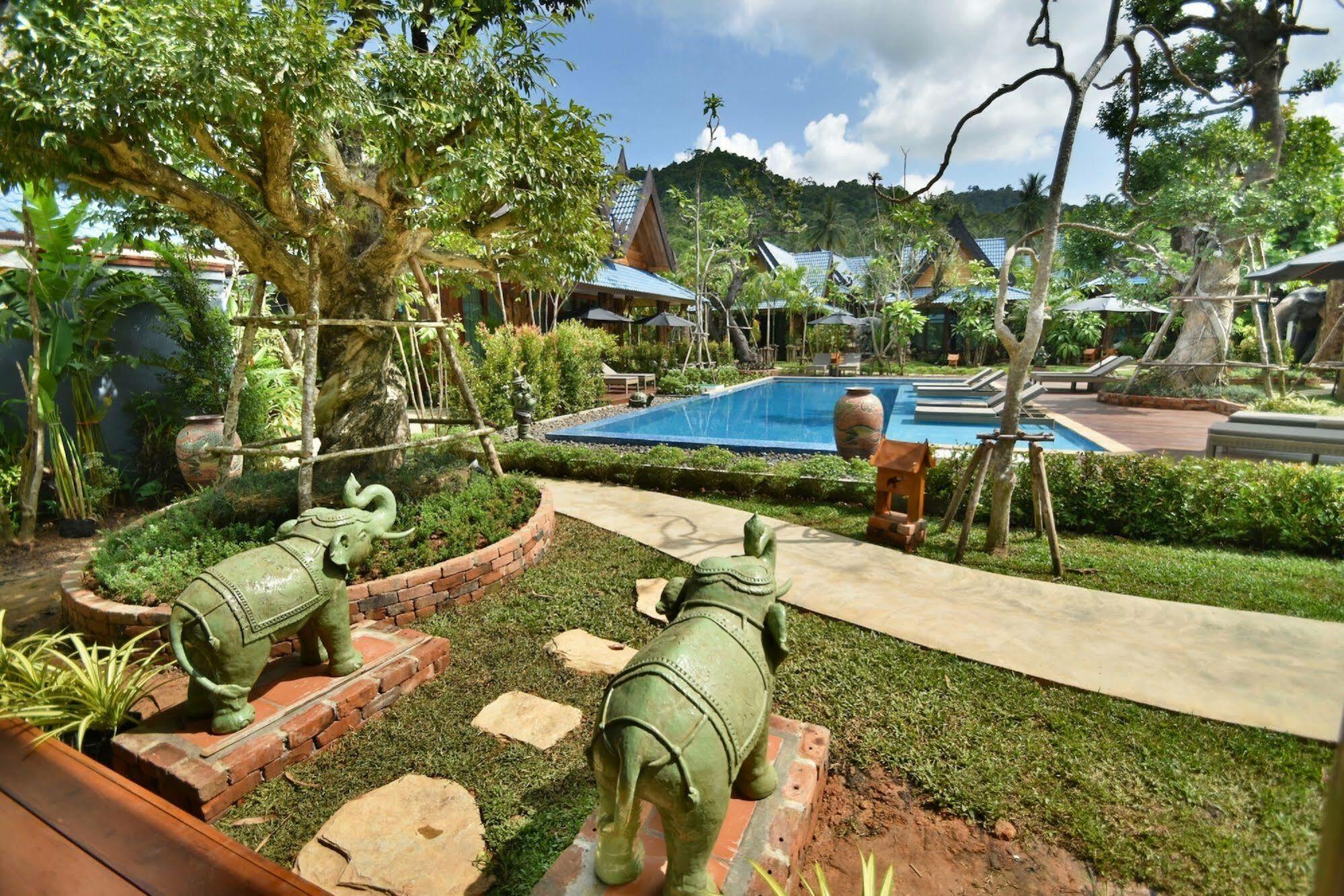 The Nine Thipthara Klongson Resort Ban Nong Thale Dış mekan fotoğraf
